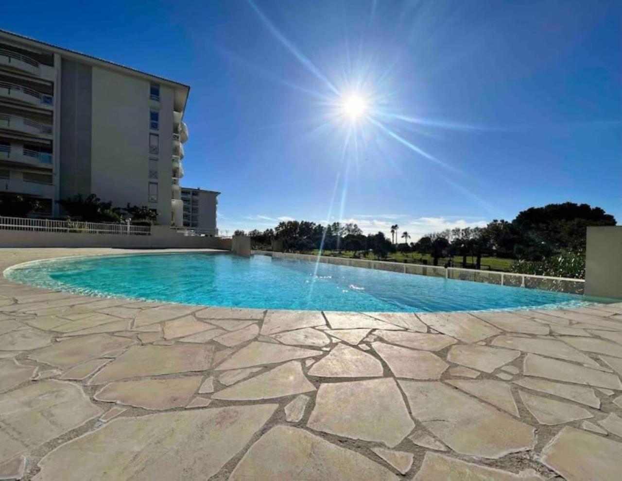 Il Gioiello : Apt 2 Pers, Clim, Piscine, Parking Антиб Экстерьер фото